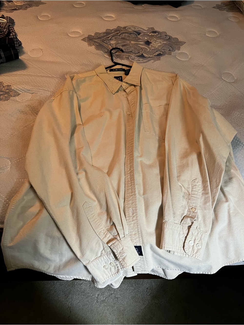 Classic Men’s Beige Button-Up Jacket